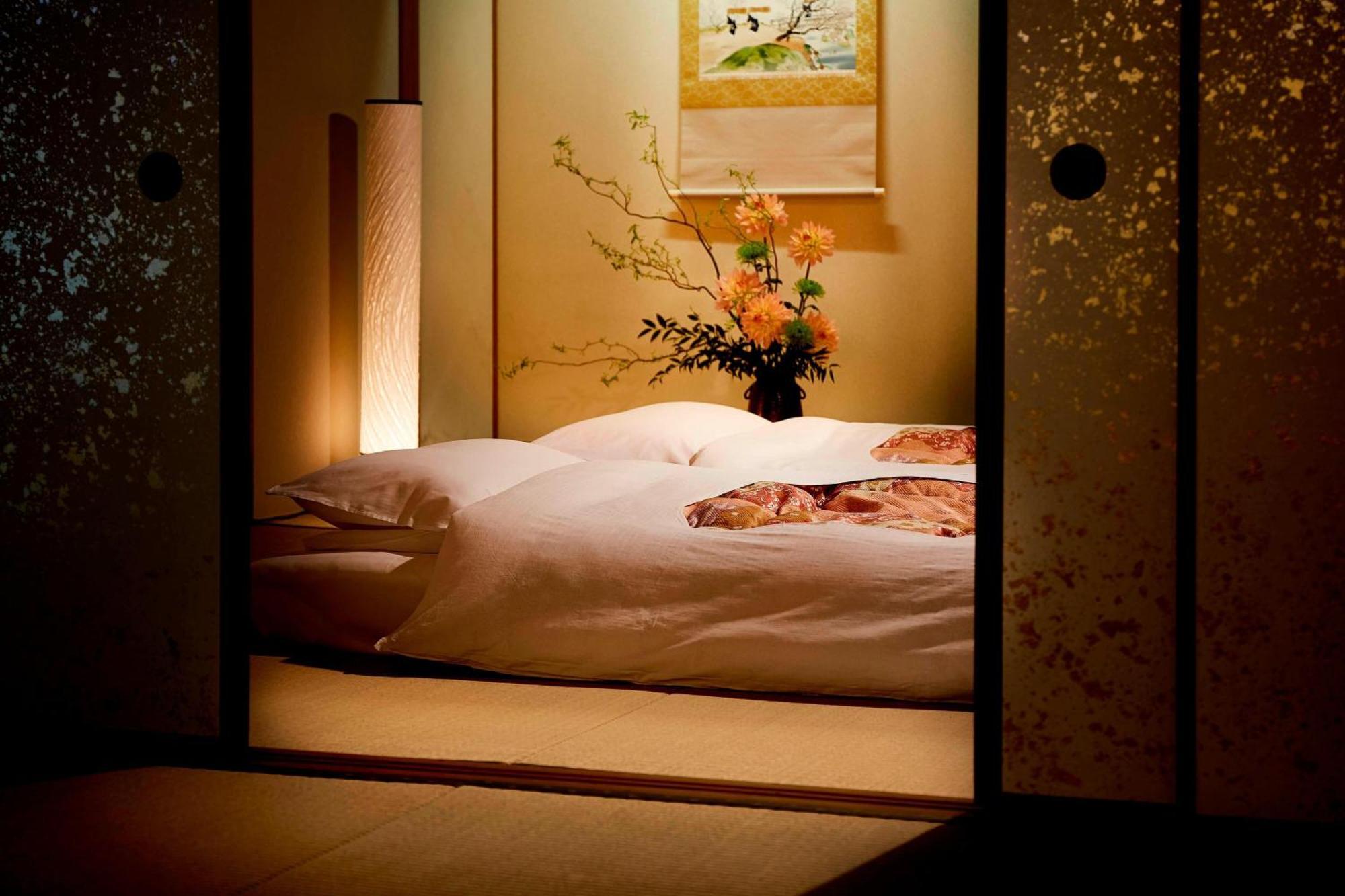 The Ritz-Carlton Osaka Hotel Exterior photo