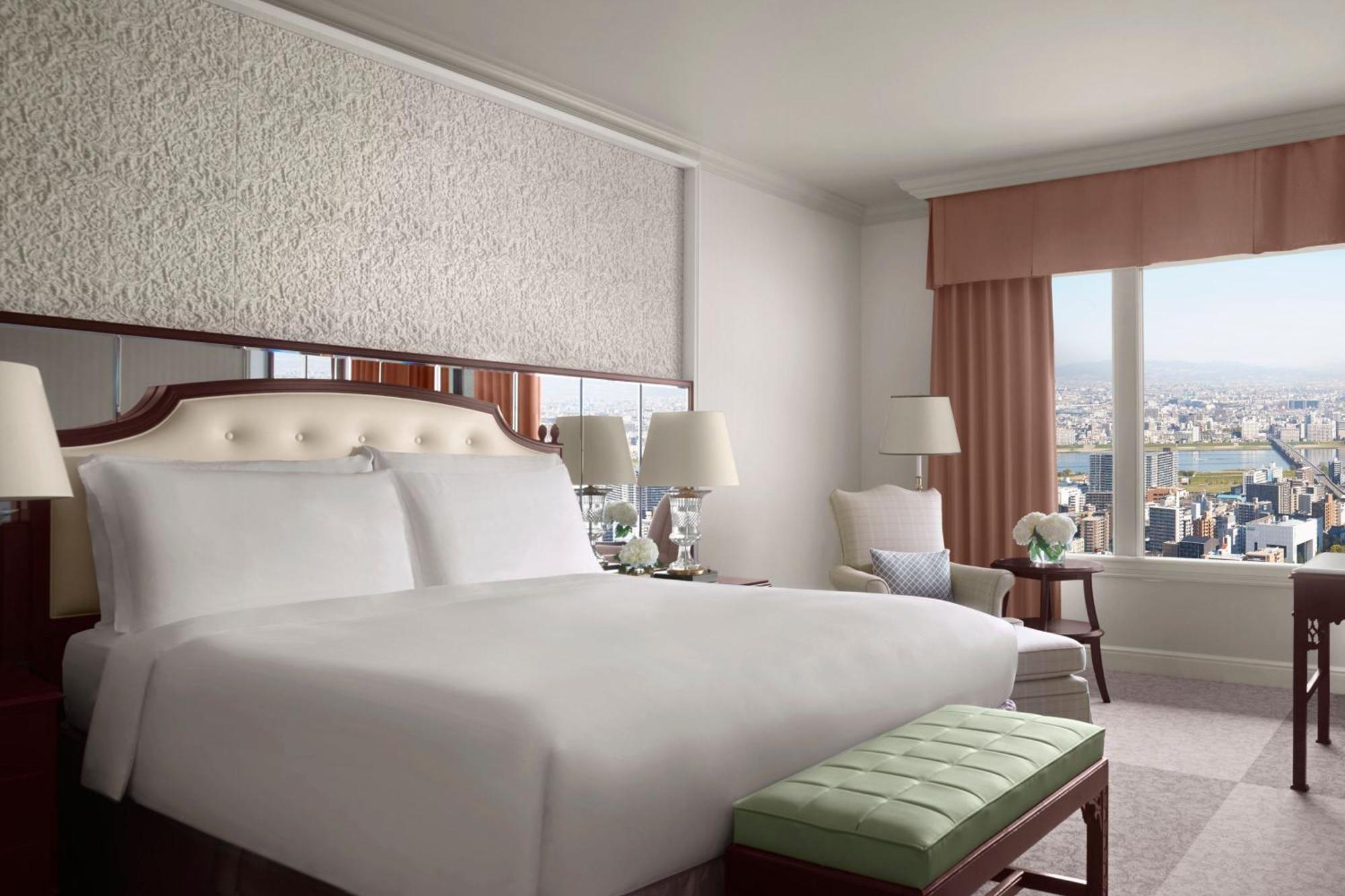 The Ritz-Carlton Osaka Hotel Exterior photo
