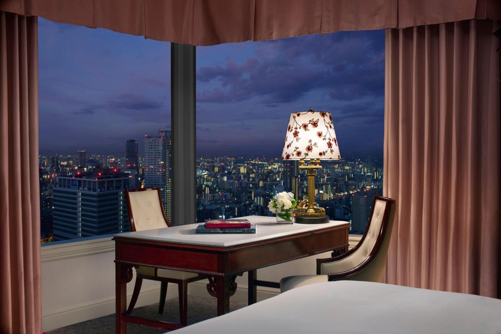 The Ritz-Carlton Osaka Hotel Exterior photo