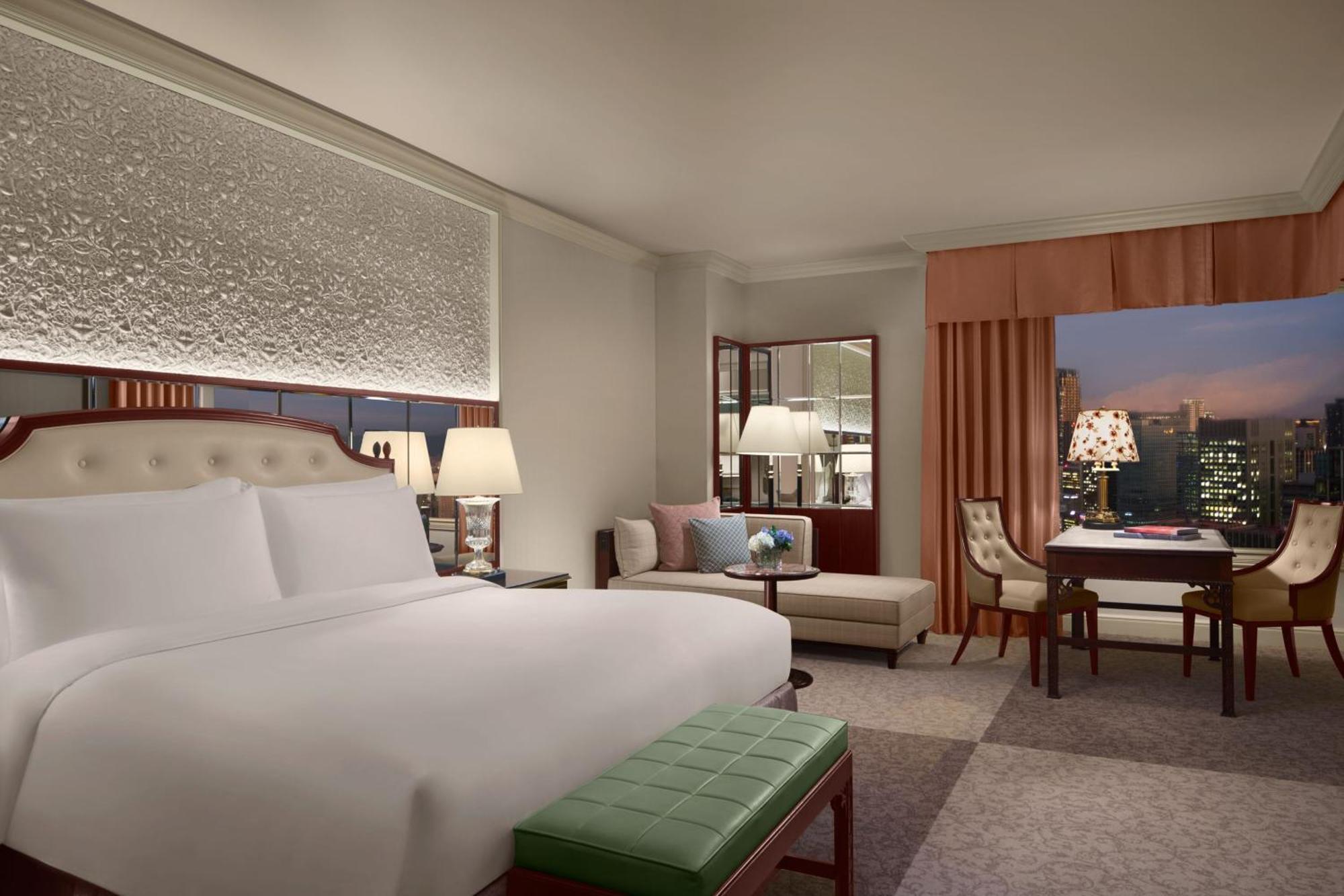 The Ritz-Carlton Osaka Hotel Exterior photo